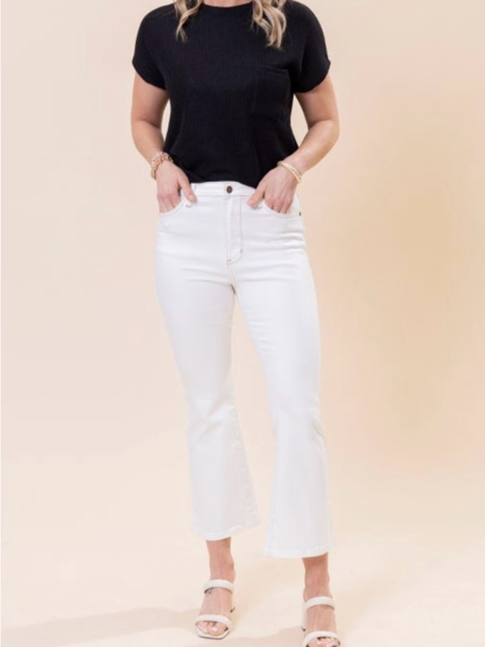 NWT Judy Blue High Waist Kick Flare Jean. Size 1/25.  3% Spand